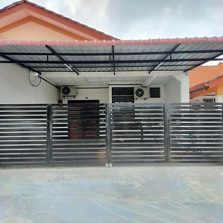 D'Port Dicksonmuslimonly Homestay Eksteriør billede